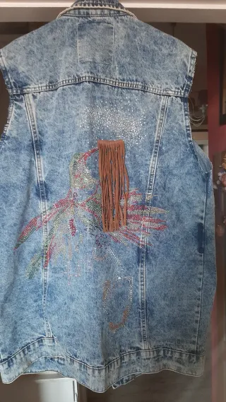 Gilet jeans lungo con strass