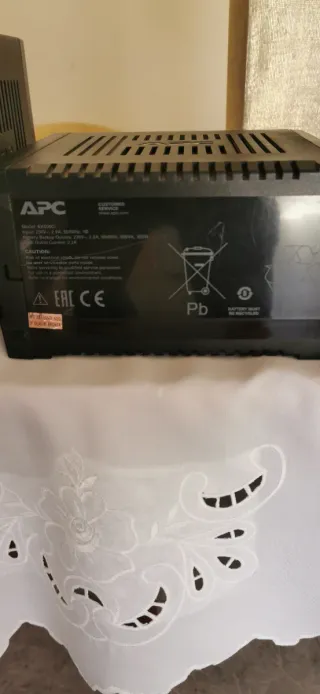 2 UPS APC Back-UPS A500 PARA PIEZAS