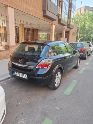 Opel Astra 2009