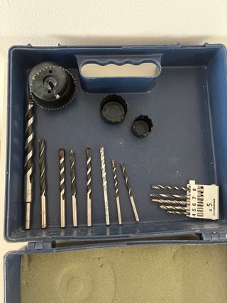 Taladro Percutor Bosch CSB 550-2 + Accesorios