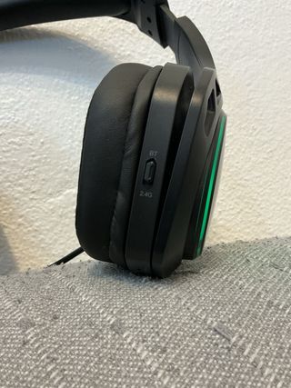 Auriculares Bluetooth WT01 Negros RGB