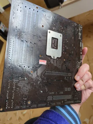 Placa averiada MSI B75MA-P45