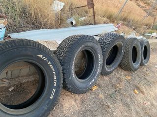 Ruedas all-terrain T/A      265/75 R16