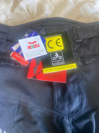 Pantalón moto con protecciones CE