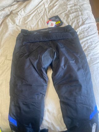 Pantalón moto con protecciones CE