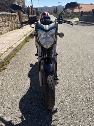 DEALIM ROADWIN 125 Naked Negra