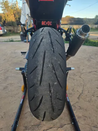 Kawasaki Z900 2021 Negra y Roja