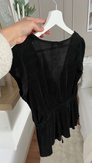 Blusa Stradivarius negra talla M