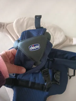 Portabebés ergonómico azul y beige