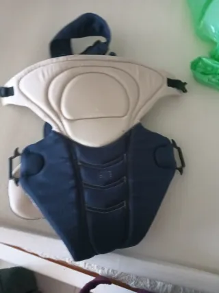 Portabebés ergonómico azul y beige