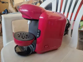 Cafetera Bosch Tassimo Roja