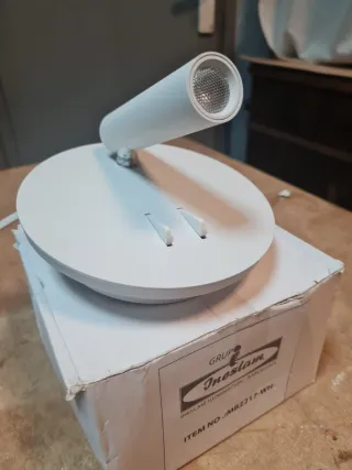 Aplique LED Minimalista Orientable