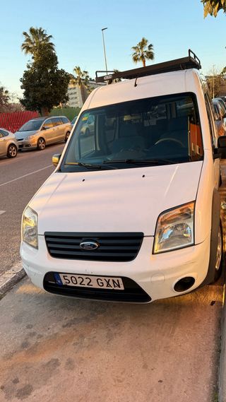 Ford Tourneo Connect 2010 acepto moto 125 (1500€)