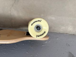 Longboard Muuwmi Negro
