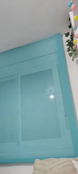 Cortina azul turquesa