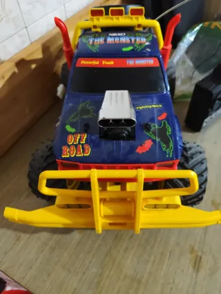 Nikko The Monster RC Coche Radiocontrol 1/10