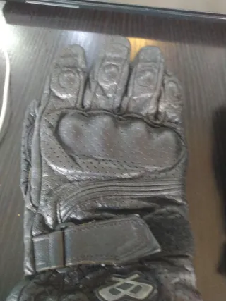 Guantes de moto de cuero negros