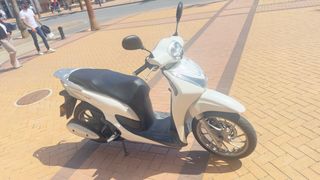 Moto Scooter Blanca Automática