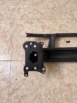 Traviesa Delantera VW Passat B6