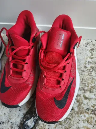 Lote 2 pares zapatillas Nike,