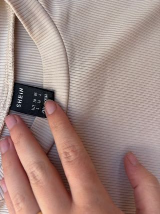 Camiseta beige manga larga