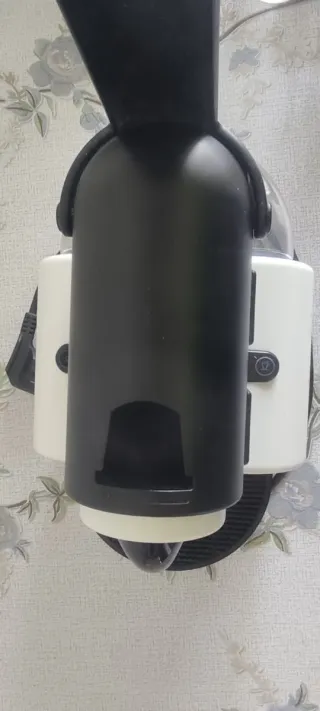 Cafetera DeLonghi Blanca y Negra