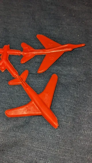 Aviones Plástico Montaplex sobre sorpresa