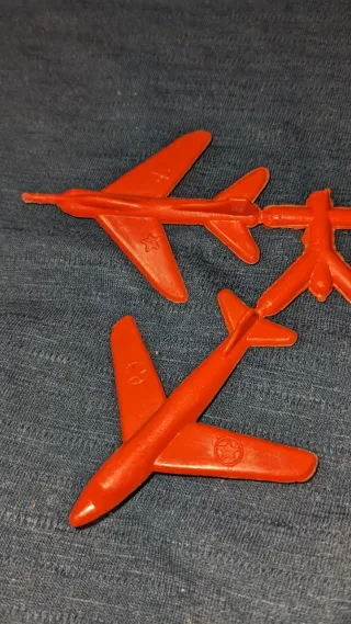 Aviones Plástico Montaplex sobre sorpresa