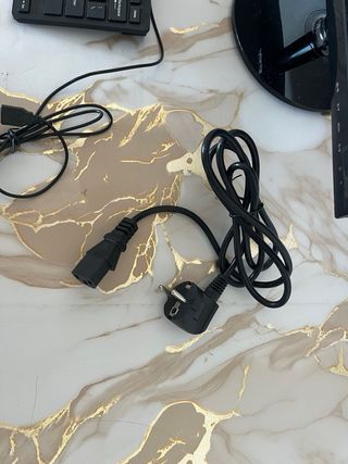 Monitor ASUS como nuevo + teclado de regalo