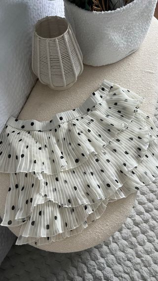 Falda pantalón Zara lunares volantes Talla L