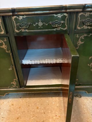 Aparador vintage oriental madera verde y oro