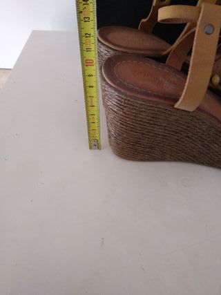 Sandali Primadonna con fiori marroni/gialli