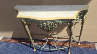 Mesa consola antigua mármol y bronce