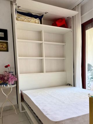Cama abatible vertical blanca