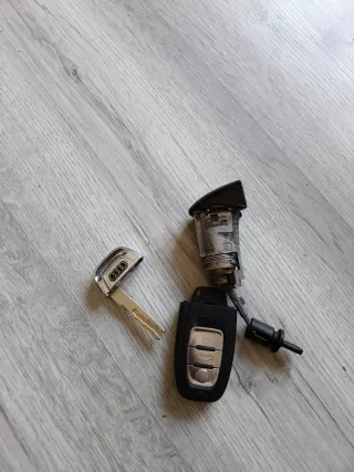 Bombín Puerta Audi A4 B8 con Llave .