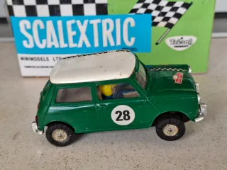 SCALEXTRIC MINI COOPER