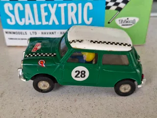 SCALEXTRIC MINI COOPER