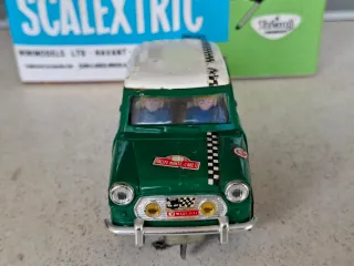 SCALEXTRIC MINI COOPER