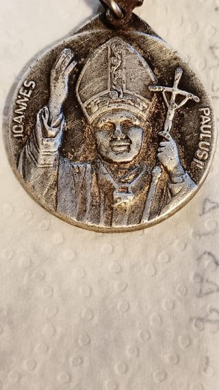 Conjunto de 3 piezas religiosas (leer).