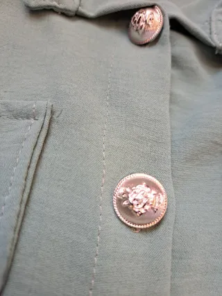 Blusa sin mangas verde talla M