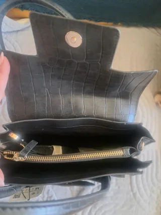 Bolso Zara gris efecto piel