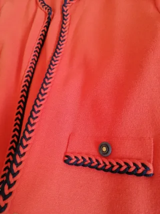 Chaqueta roja