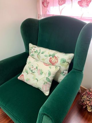 Sillón de terciopelo verde