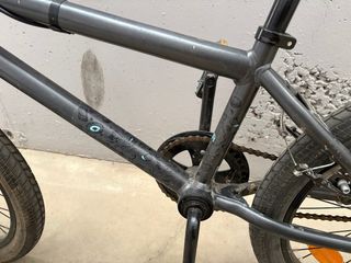 Bicicleta BMX Decathlon Gris