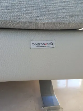 Sofá Poltronesofá azul tela