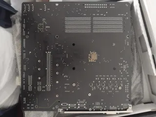 Placa Base Gigabyte B550M AORUS ELITE