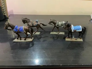 Set di cavalli in piombo Starlux