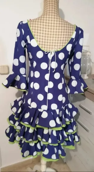 Vestido Flamenca Lunares corto. Muy fresquito.