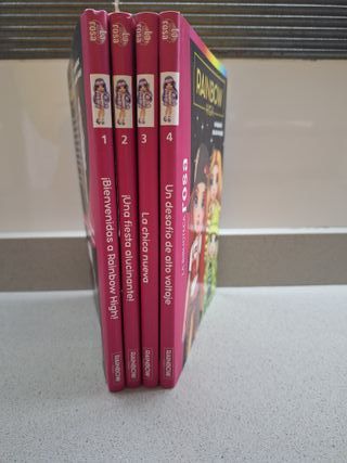 Libros Rainbow High del 1 al 4. 5€ cada uno.