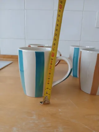 Juego de 4 tazas de cerámica
